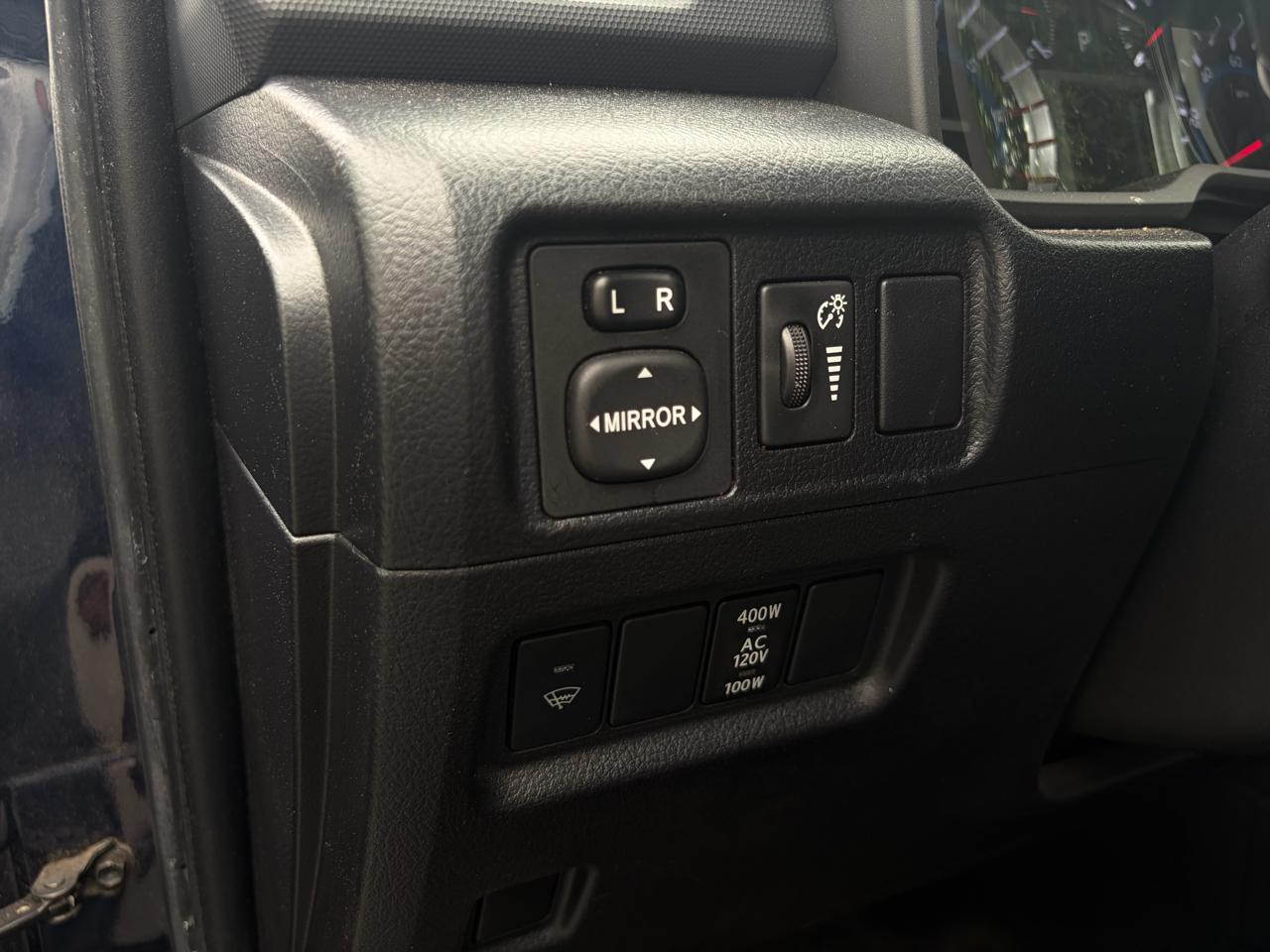 Toyota 4Runner SR5 Premium 2WD (Natl) 2018