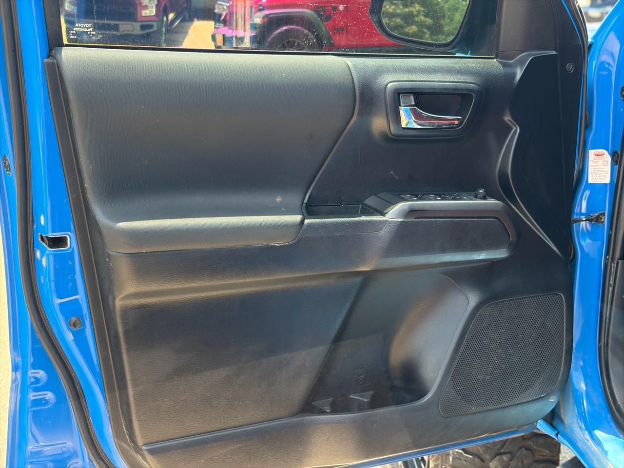 Toyota Tacoma 4WD TRD Off Road Double Cab 5' Bed V6 MT (Natl) 2021