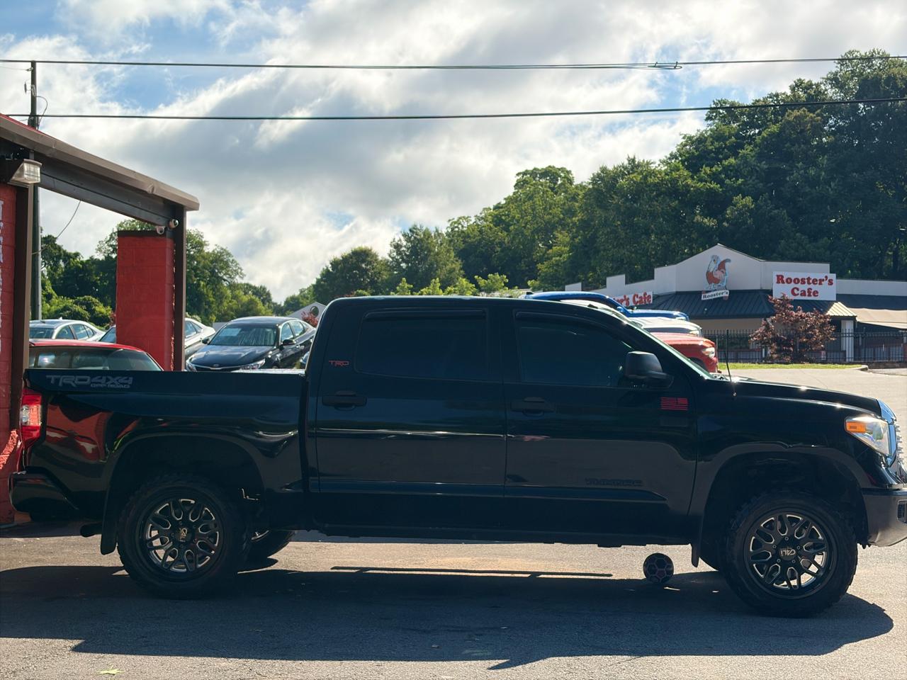 Toyota Tundra 4WD Truck CrewMax 5.7L FFV V8 6-Spd AT TRD Pro (Natl) 2016