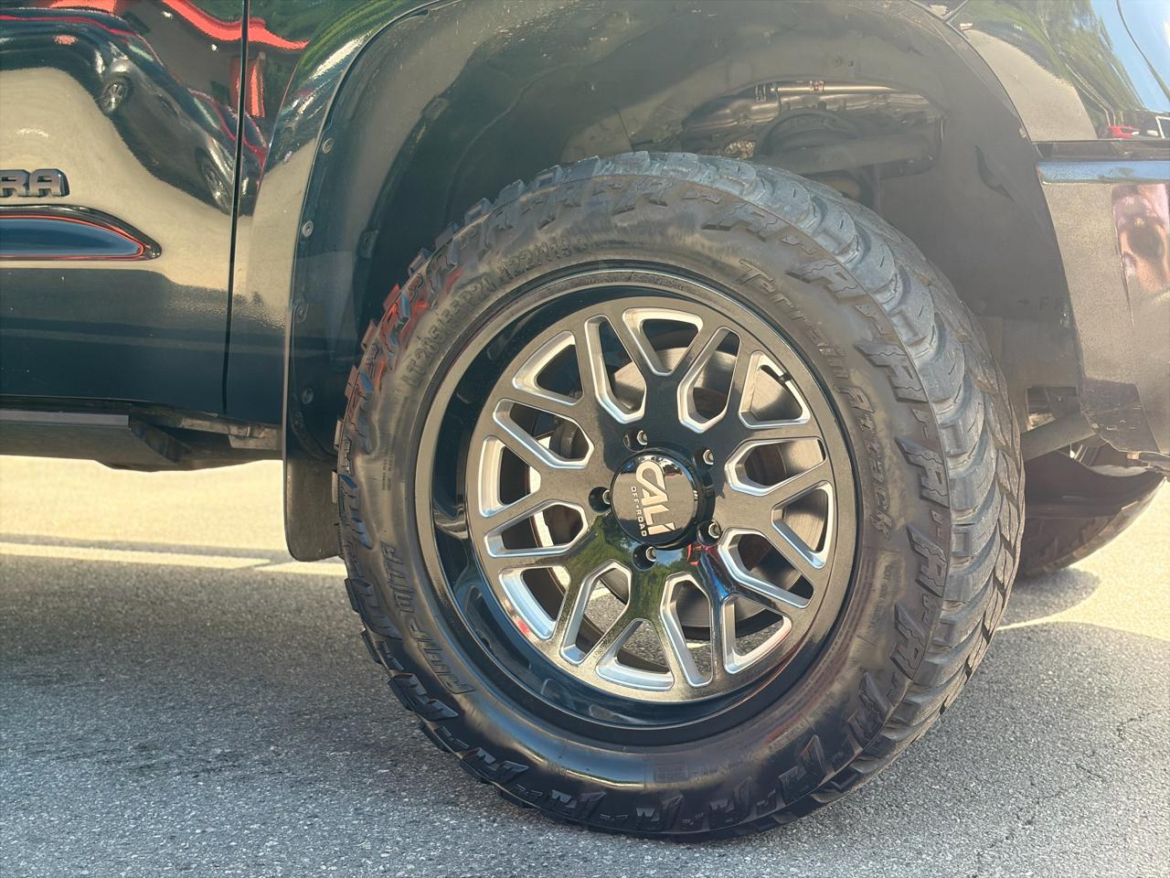 Toyota Tundra 4WD Truck CrewMax 5.7L FFV V8 6-Spd AT TRD Pro (Natl) 2016