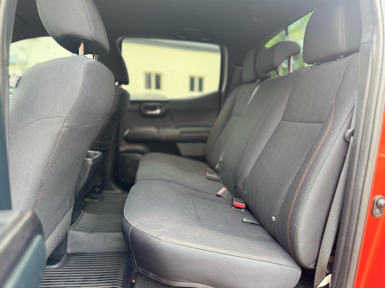 Toyota Tacoma TRD Off Road Double Cab 5' Bed V6 4x4 MT (Natl) 2017