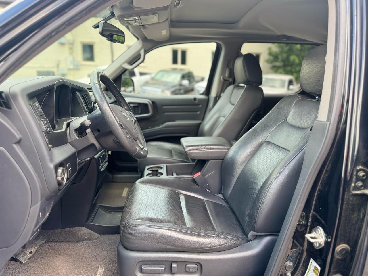 Honda Ridgeline 4WD Crew Cab SE 2014