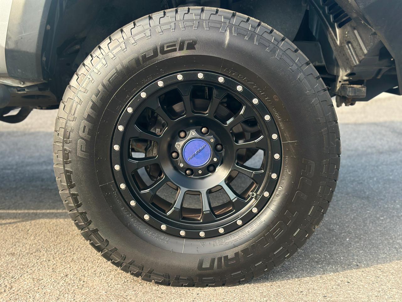 Toyota Tacoma 4WD Double Cab V6 MT TRD Off Road (Natl) 2016