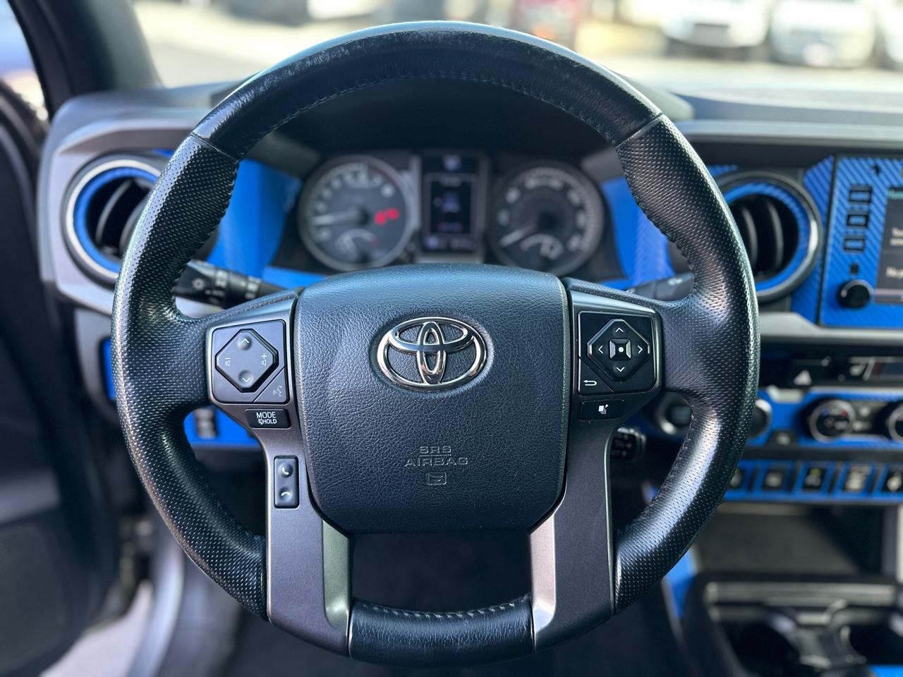 Toyota Tacoma 4WD Double Cab V6 MT TRD Off Road (Natl) 2016