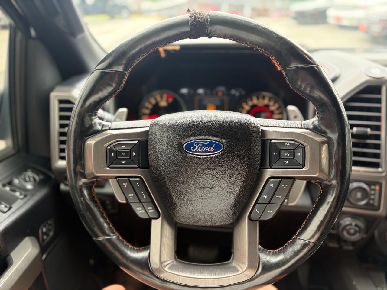 Ford F-150 Raptor 4WD SuperCrew 5.5' Box 2017