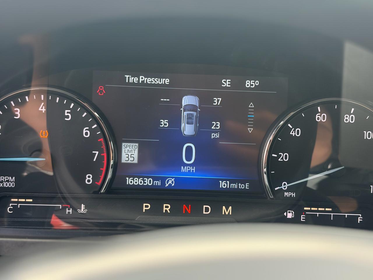 Ford Explorer XLT 4WD 2021