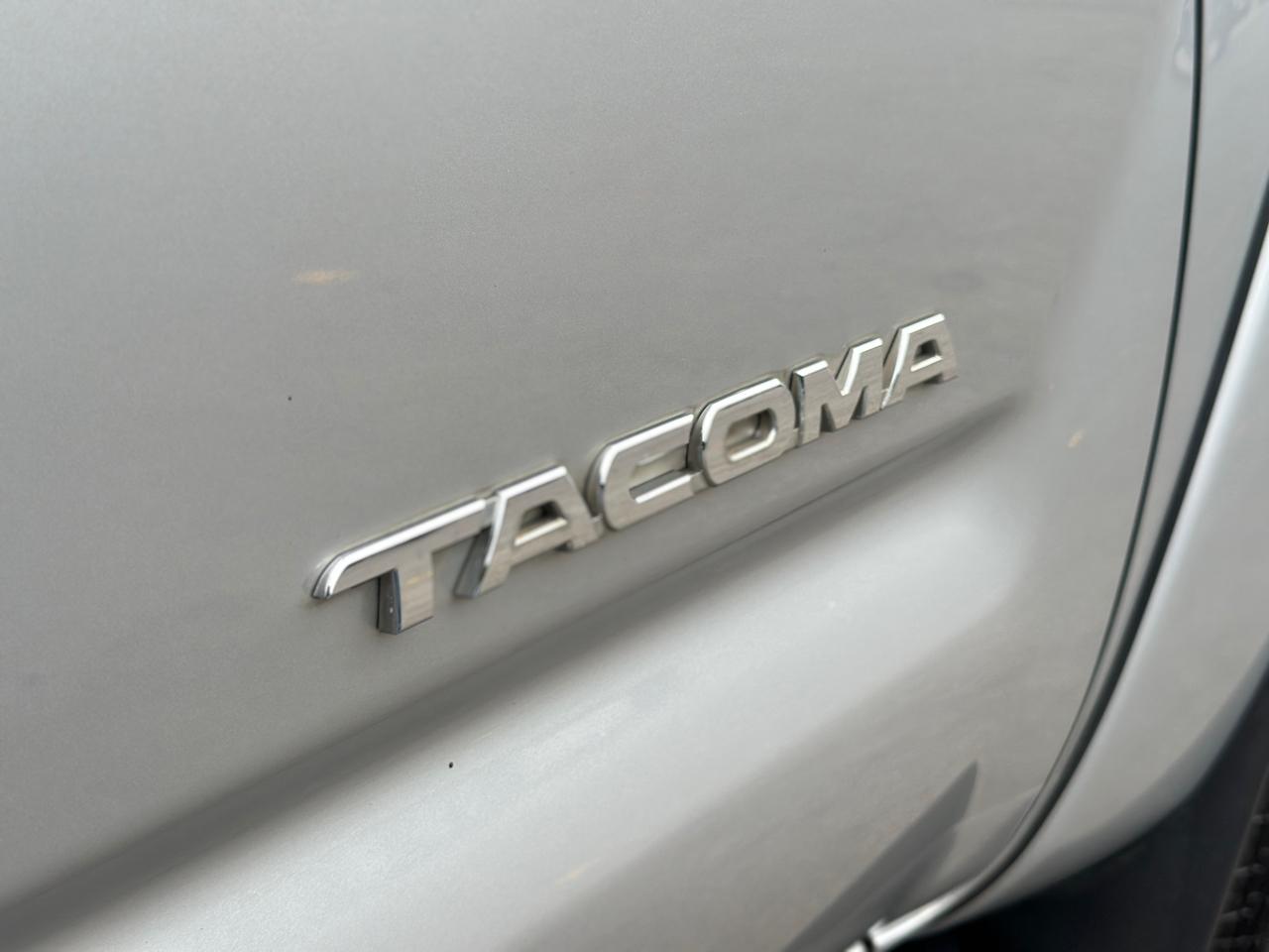 Toyota Tacoma 2WD Double Cab LB V6 AT PreRunner (Natl) 2013