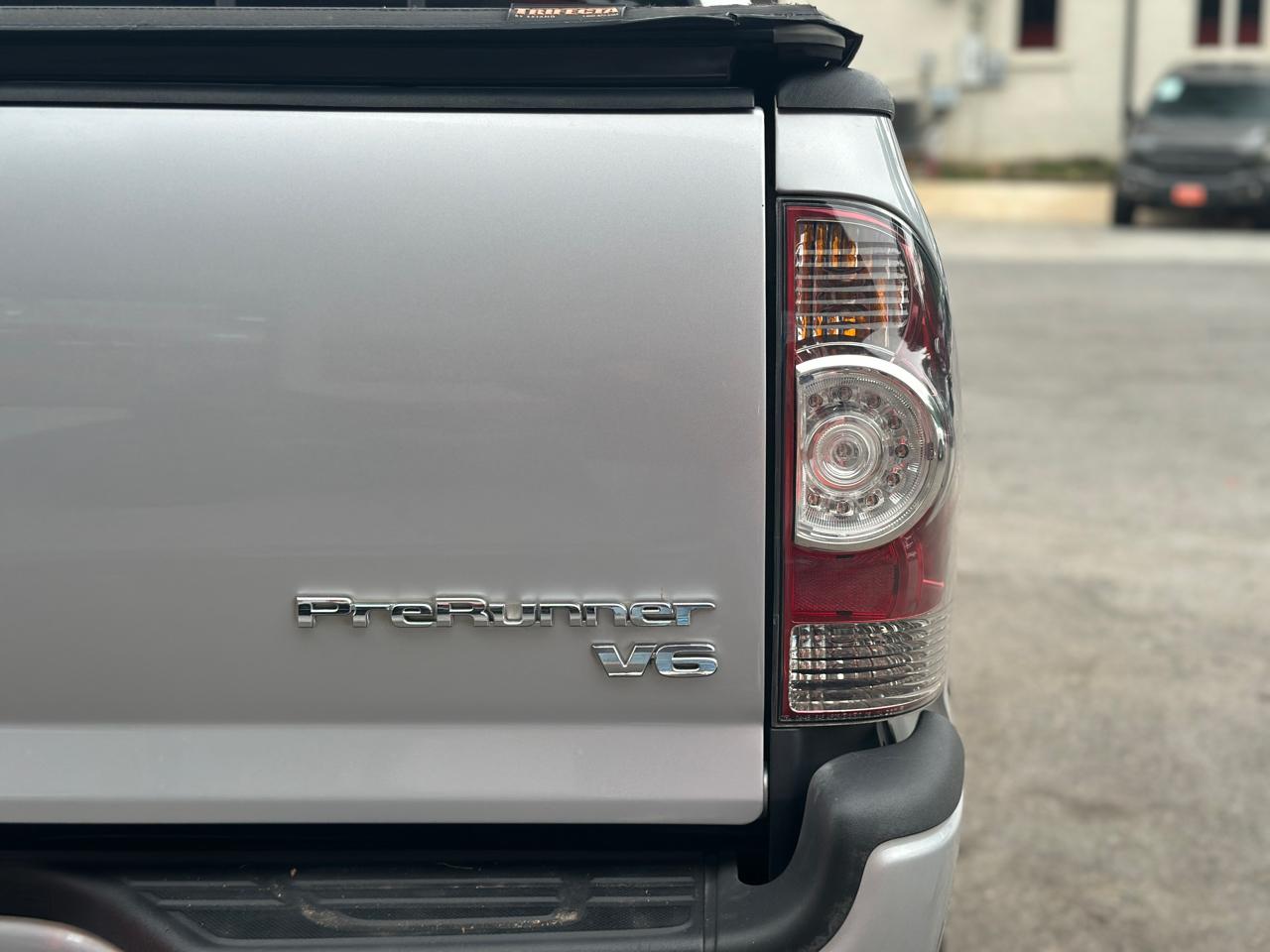 Toyota Tacoma 2WD Double Cab LB V6 AT PreRunner (Natl) 2013