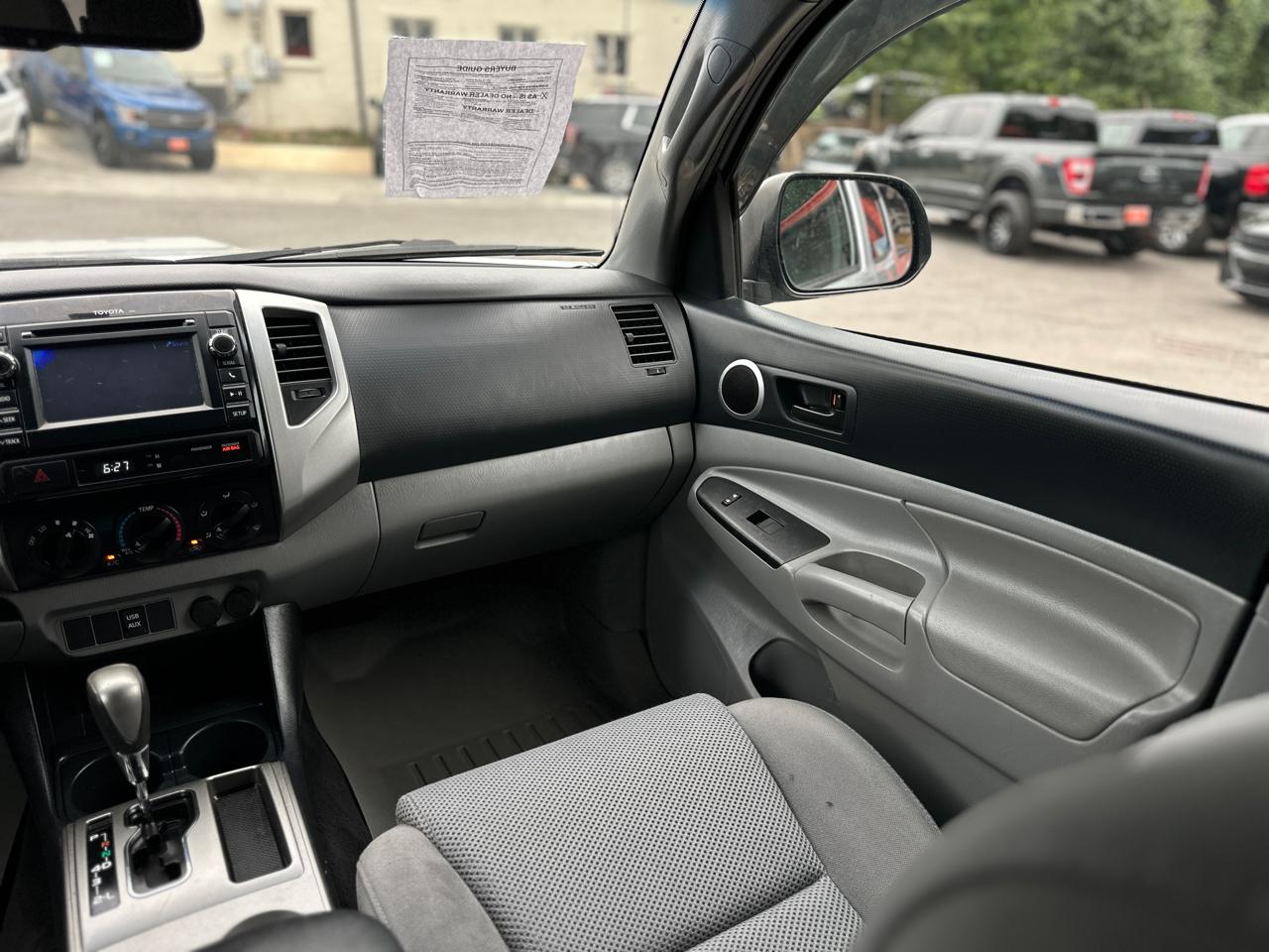 Toyota Tacoma 2WD Double Cab LB V6 AT PreRunner (Natl) 2013