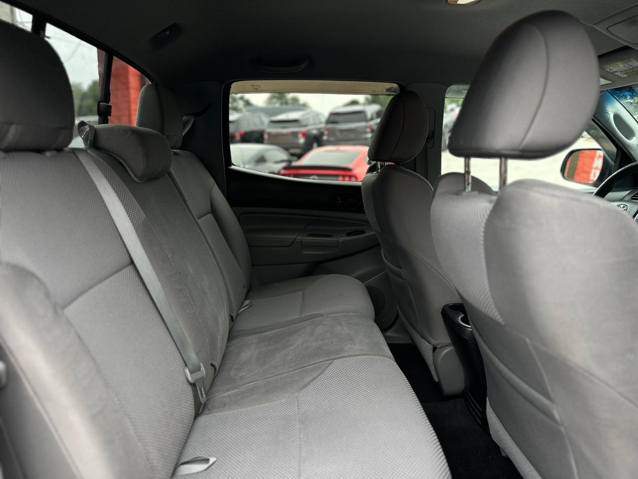 Toyota Tacoma 2WD Double Cab LB V6 AT PreRunner (Natl) 2013