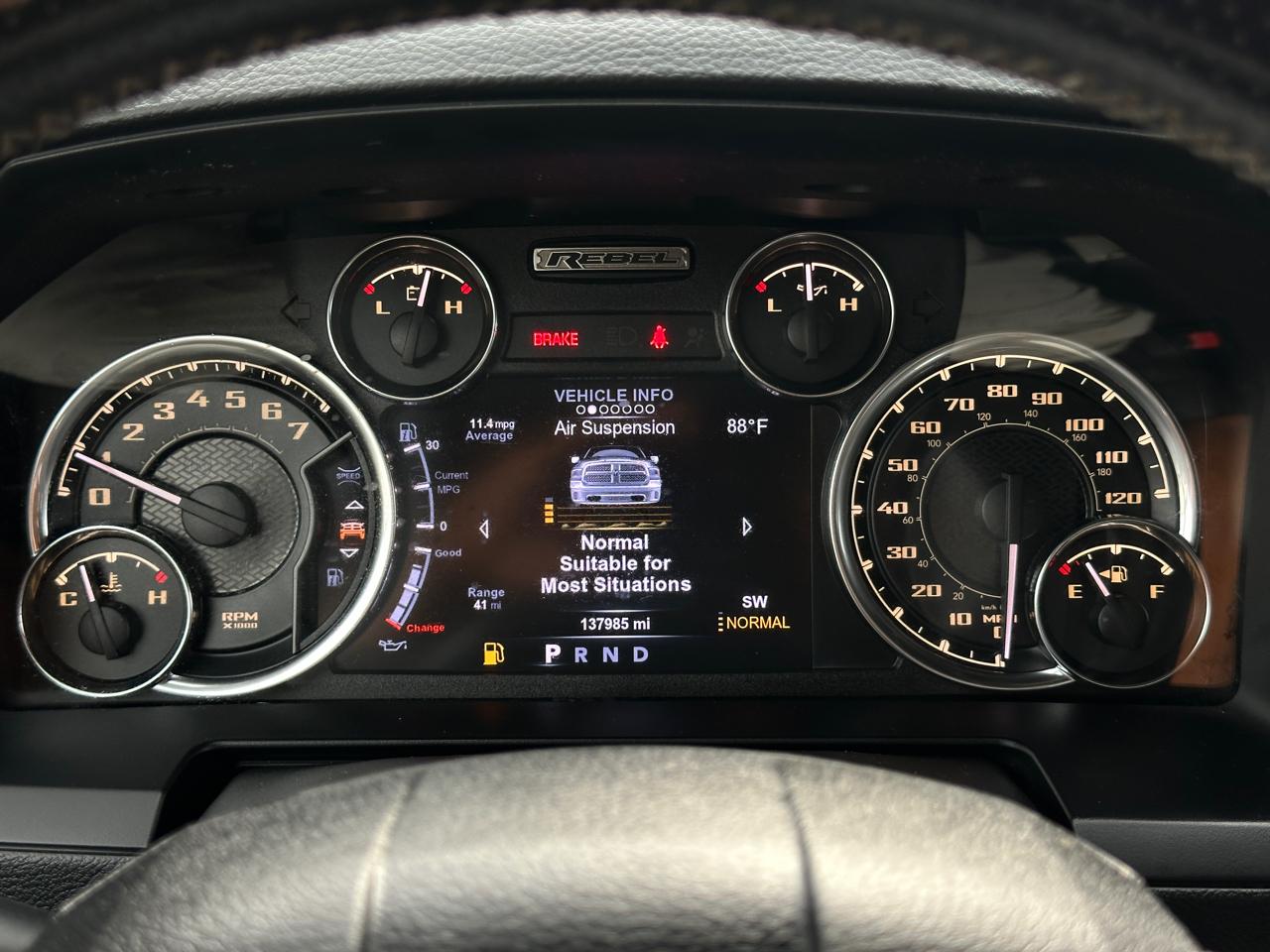 RAM 1500 Rebel 4x4 Crew Cab 5'7" Box 2017