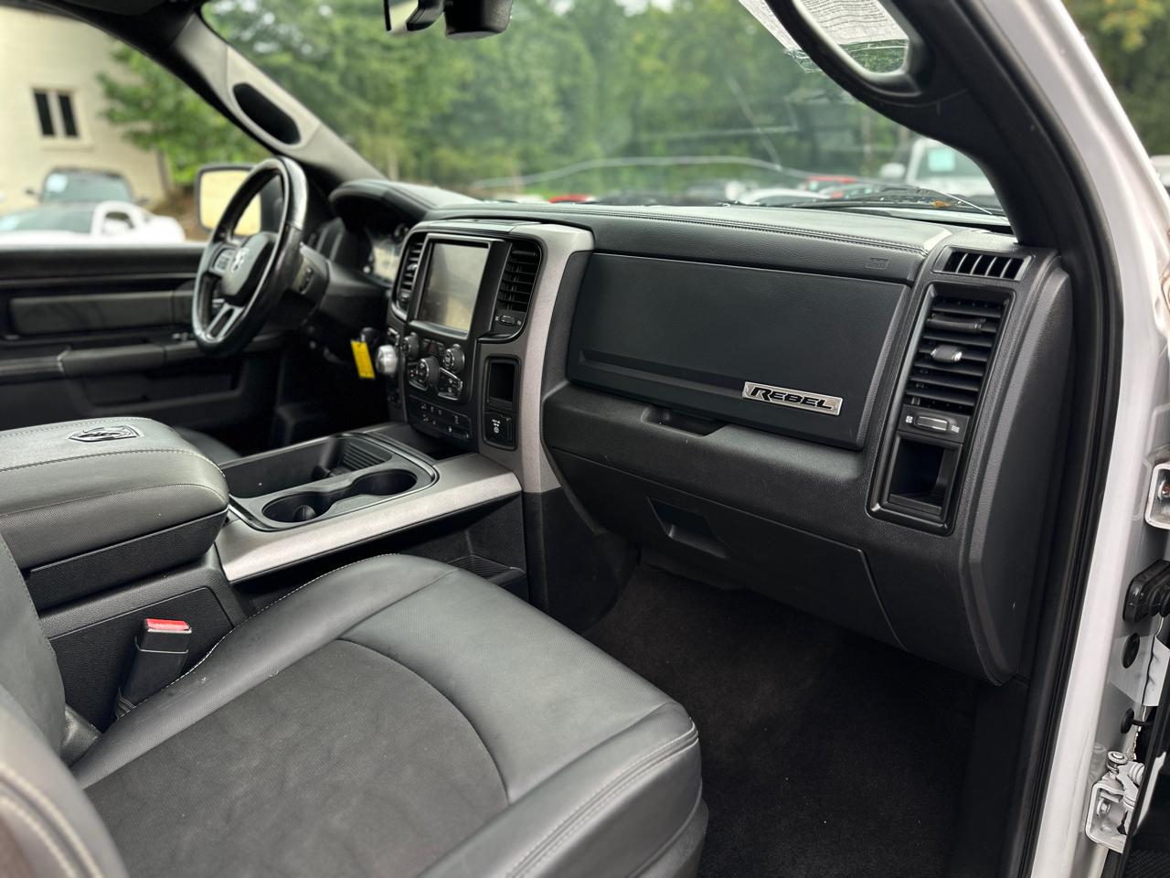 RAM 1500 Rebel 4x4 Crew Cab 5'7" Box 2017
