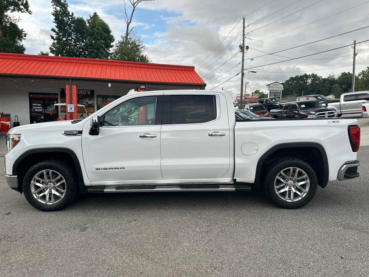 GMC Sierra 1500 Limited 4WD Crew Cab 147" SLT 2022