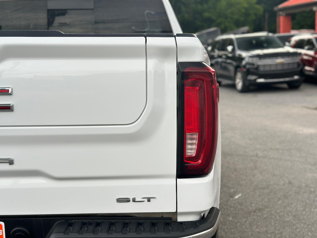 GMC Sierra 1500 Limited 4WD Crew Cab 147" SLT 2022