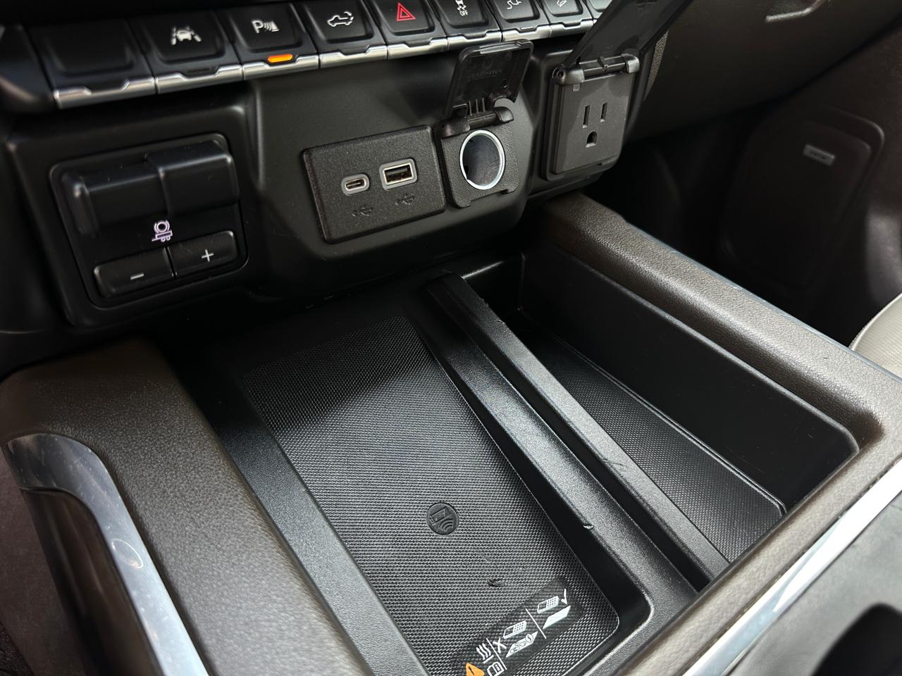 GMC Sierra 1500 Limited 4WD Crew Cab 147" SLT 2022
