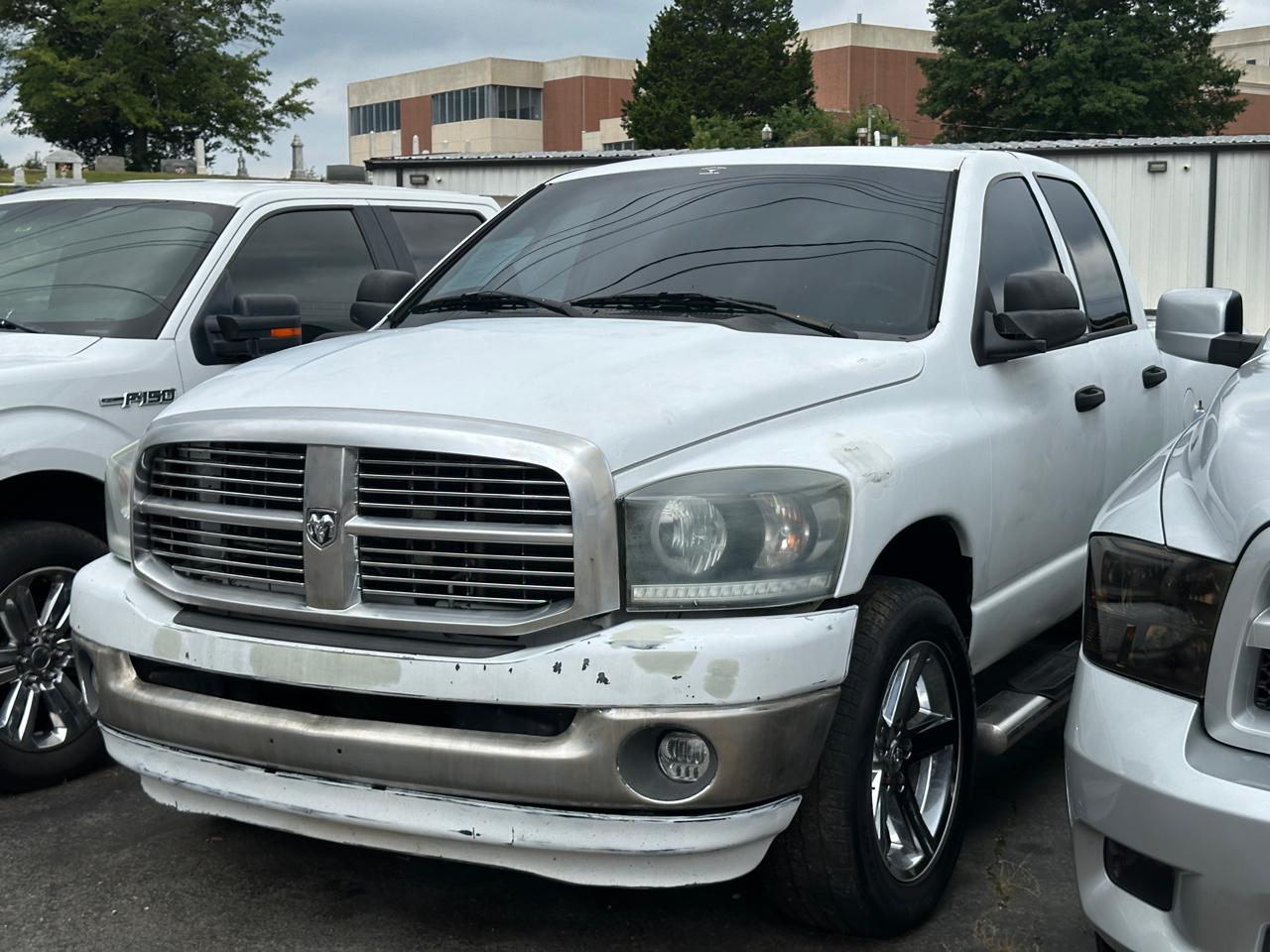 Dodge Ram 1500 4WD Quad Cab 140.5" SLT 2008