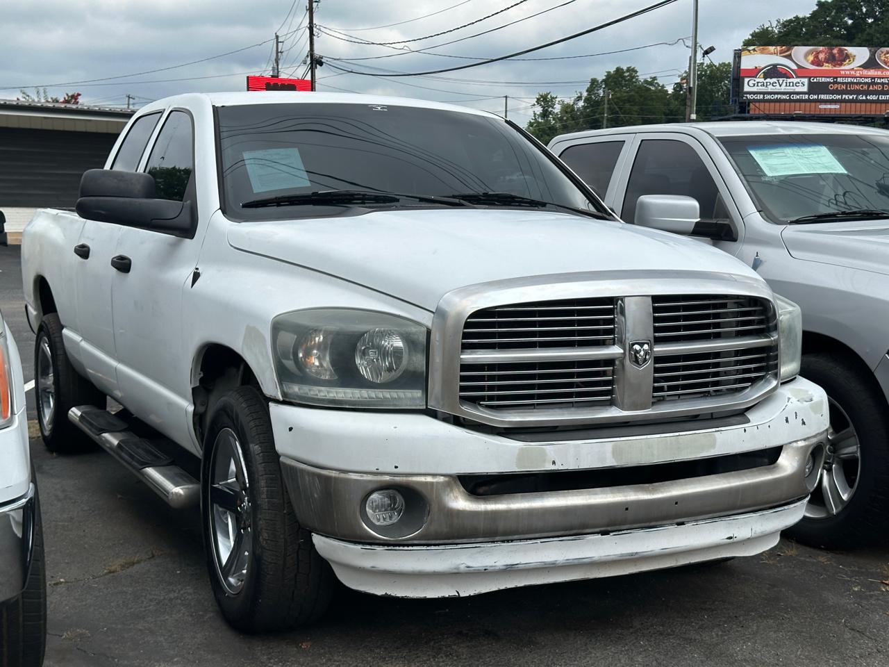 Dodge Ram 1500 4WD Quad Cab 140.5" SLT 2008
