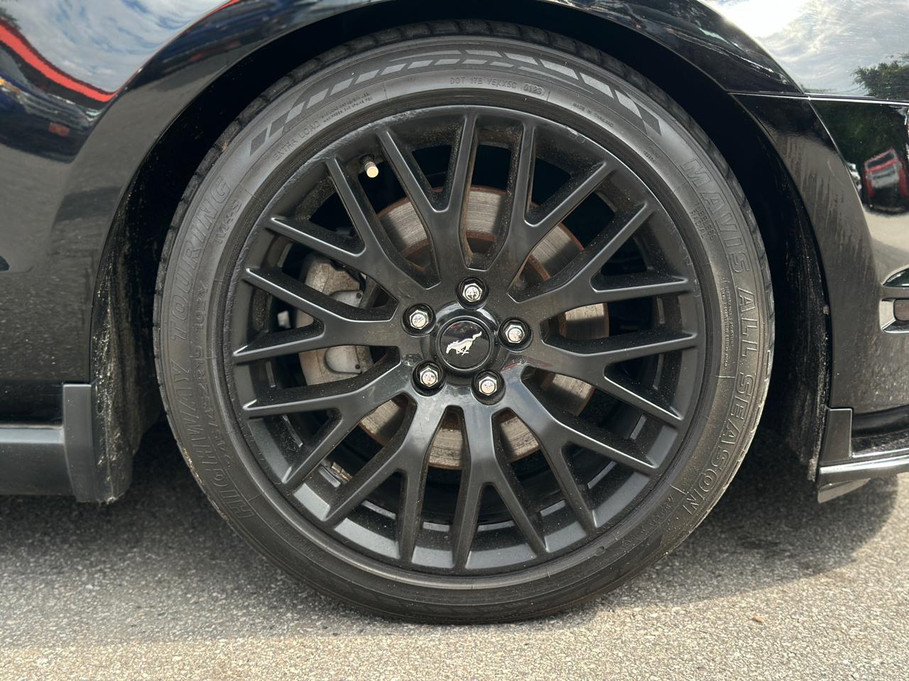 Ford Mustang 2dr Cpe GT 2011