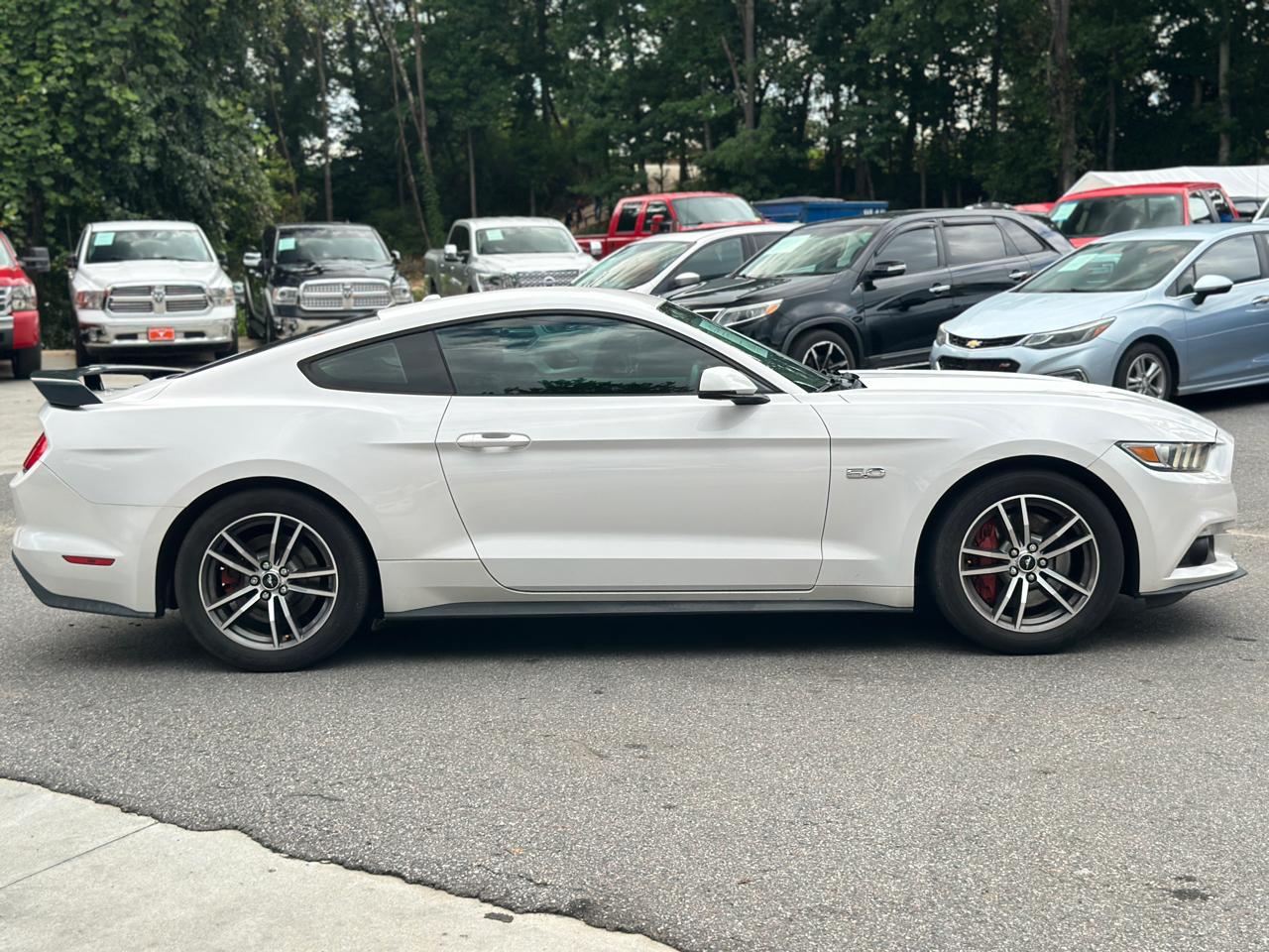 Ford Mustang GT Fastback 2017