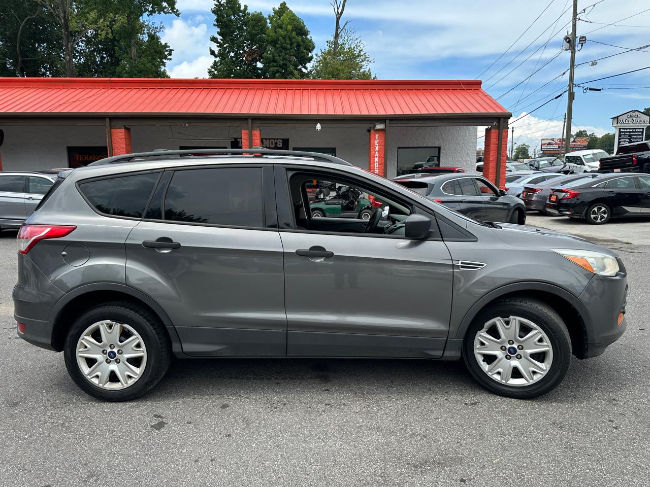 Ford Escape FWD 4dr S 2013