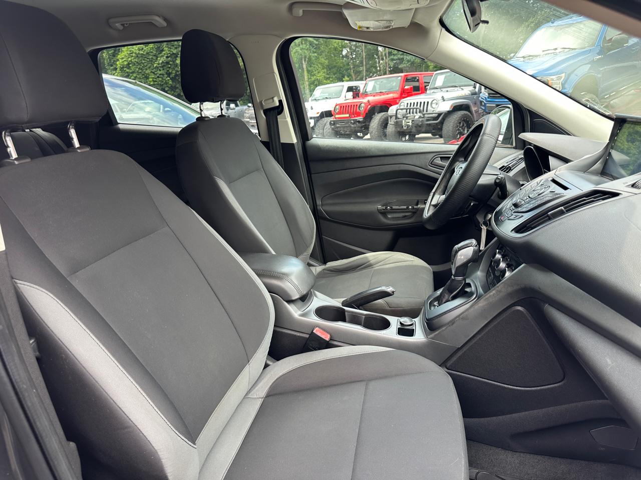 Ford Escape FWD 4dr S 2013