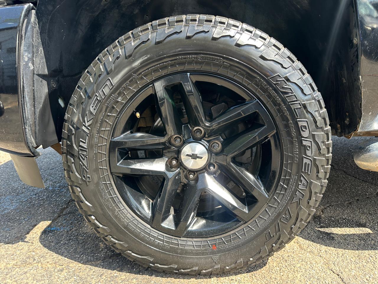 Chevrolet Silverado 1500 Z71 Crew Cab 4WD 2011