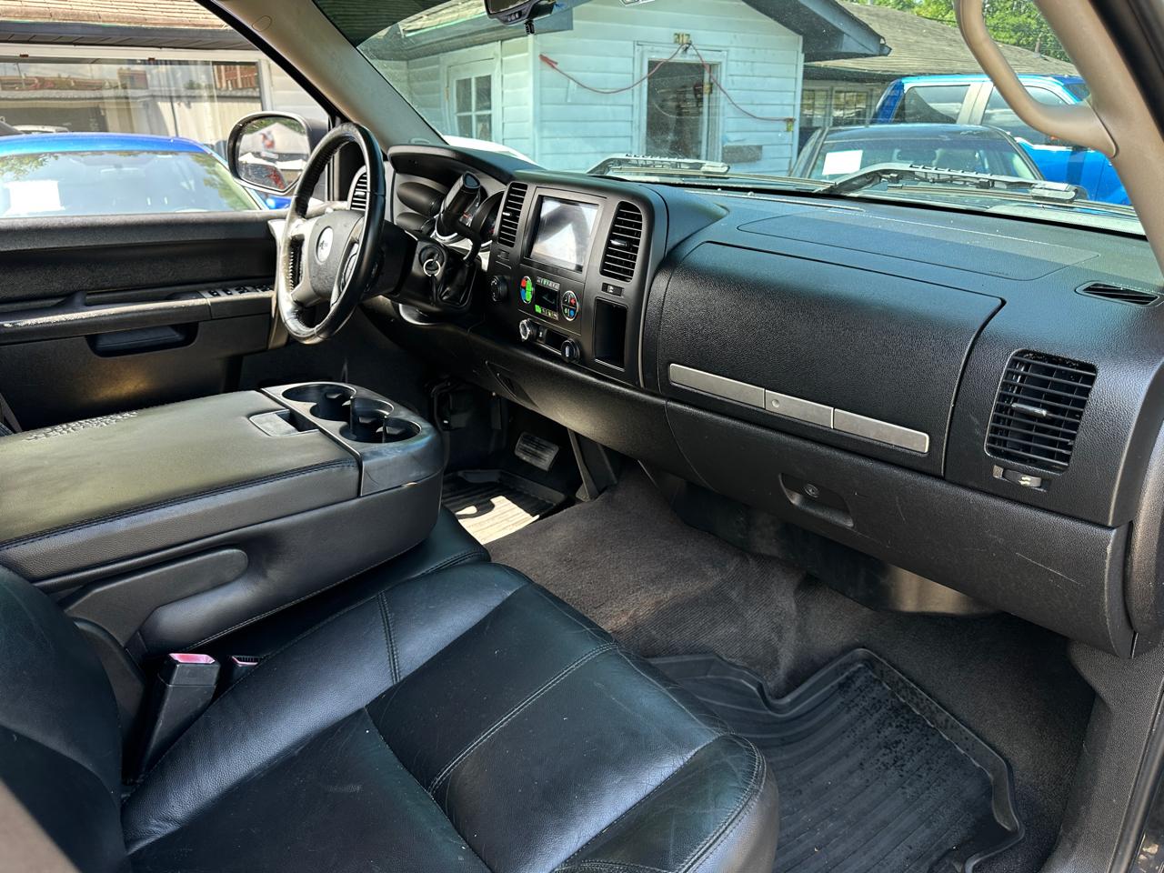 Chevrolet Silverado 1500 Z71 Crew Cab 4WD 2011