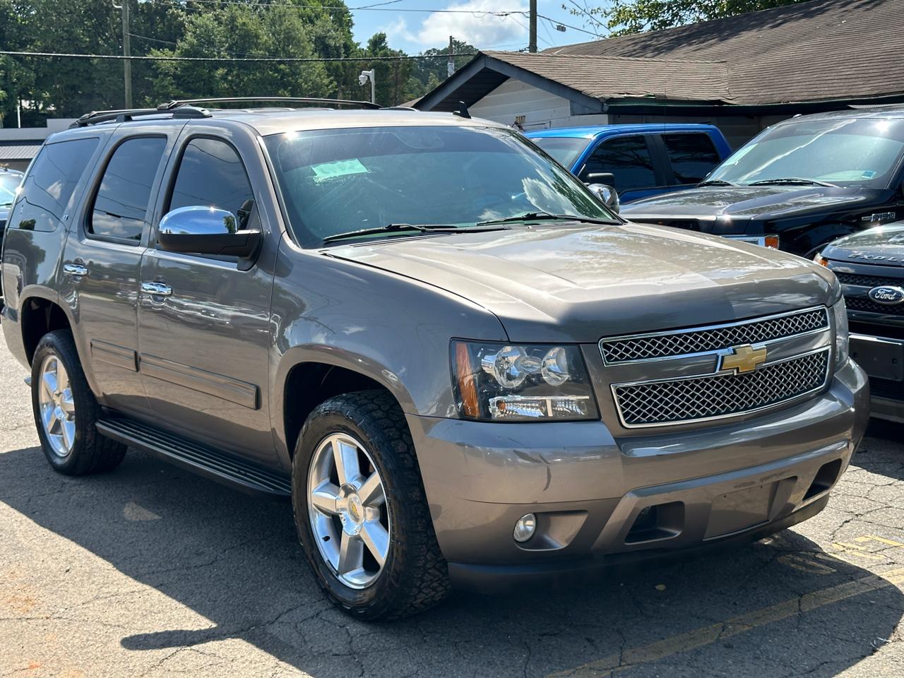 Chevrolet Tahoe 2WD 4dr 1500 LT 2012