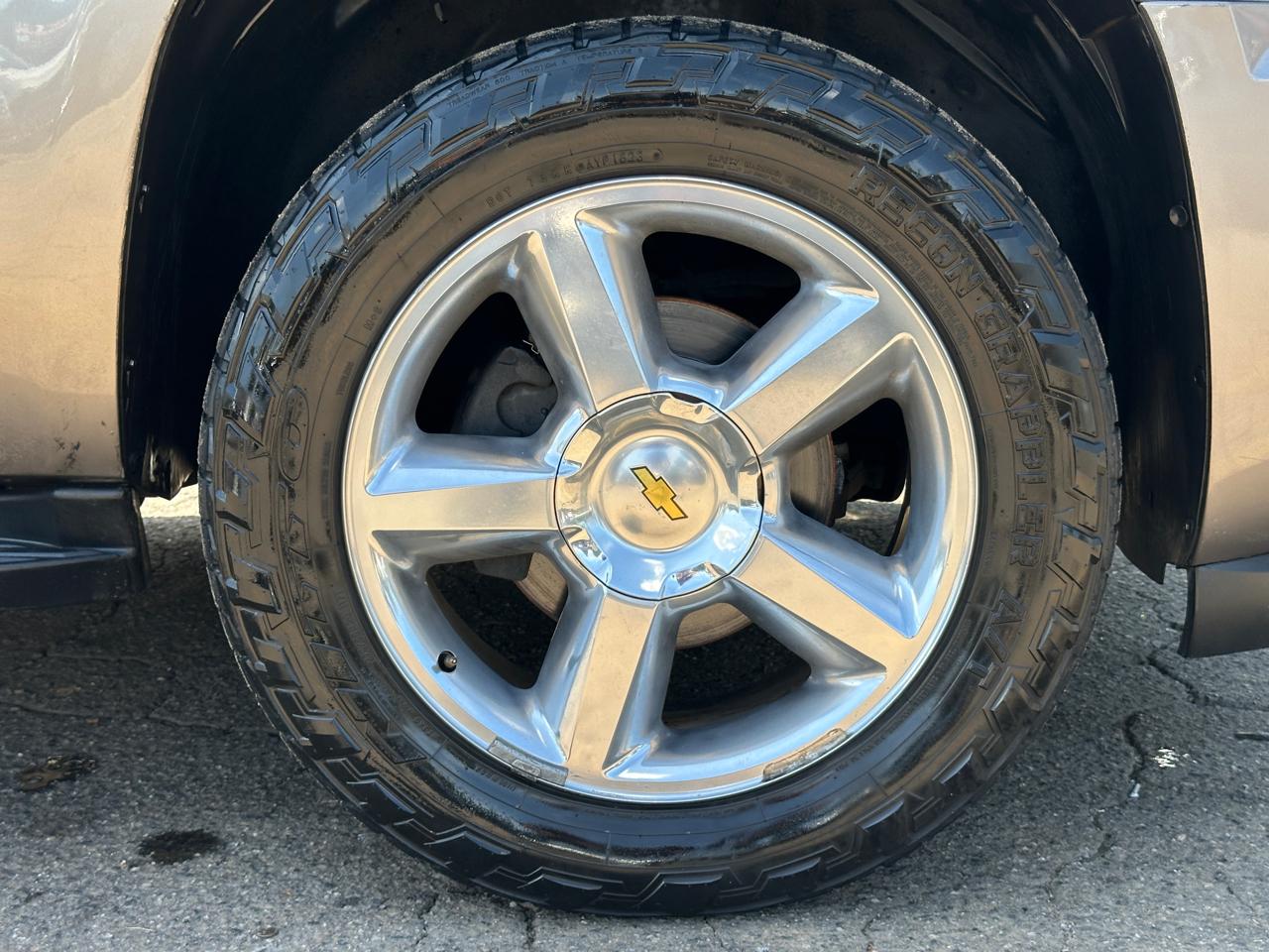 Chevrolet Tahoe 2WD 4dr 1500 LT 2012