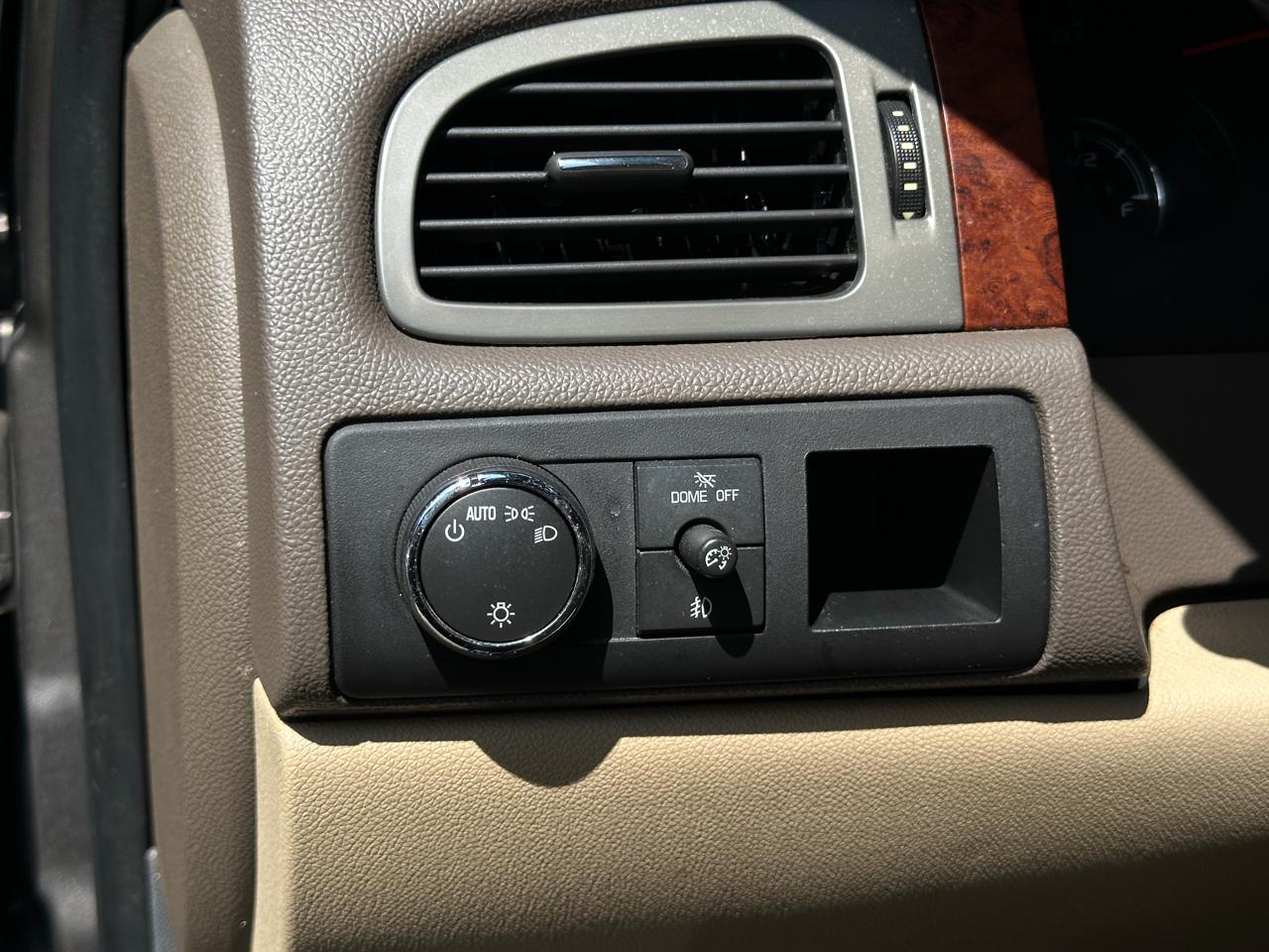 Chevrolet Tahoe 2WD 4dr 1500 LT 2012