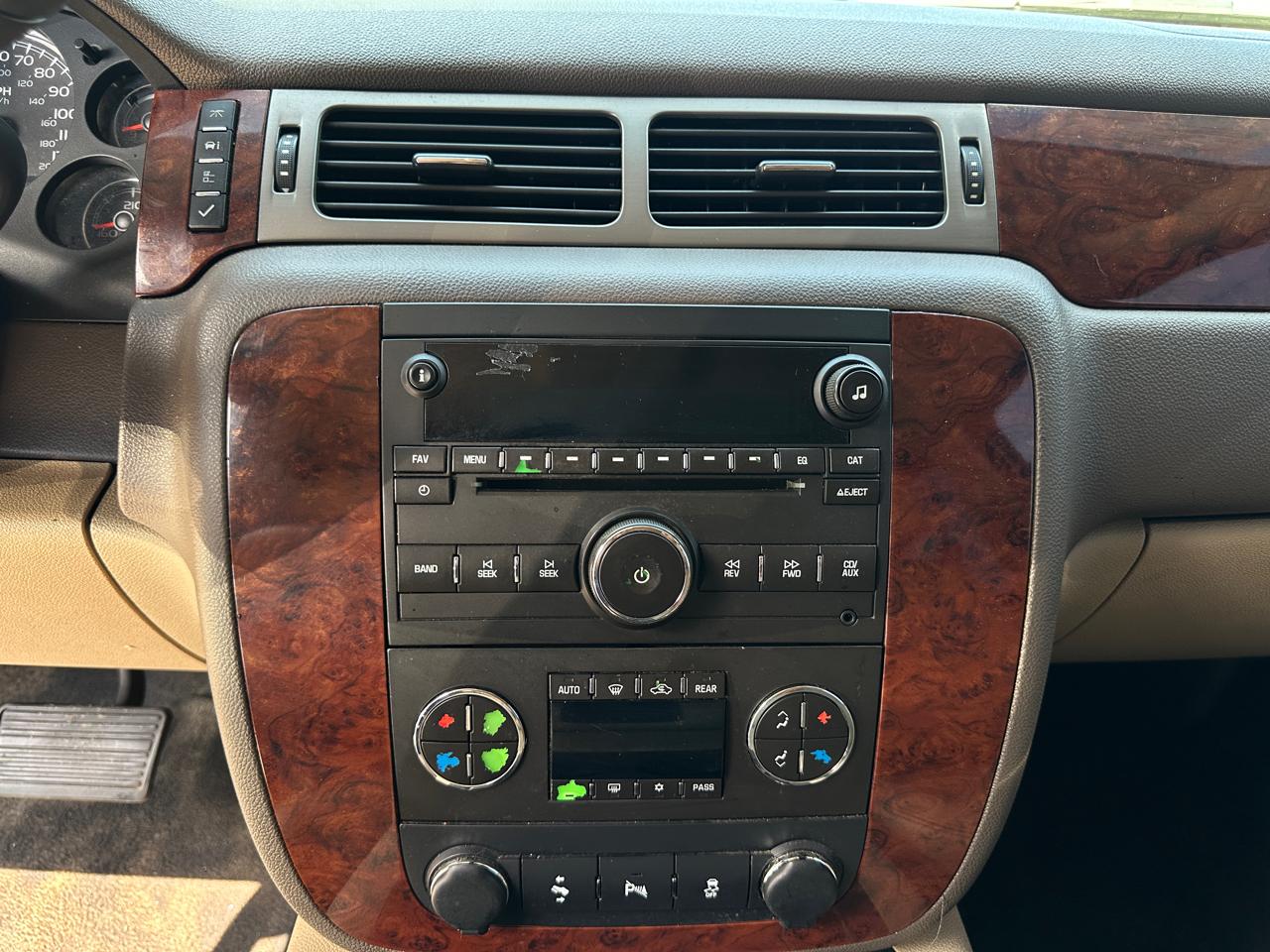 Chevrolet Tahoe 2WD 4dr 1500 LT 2012