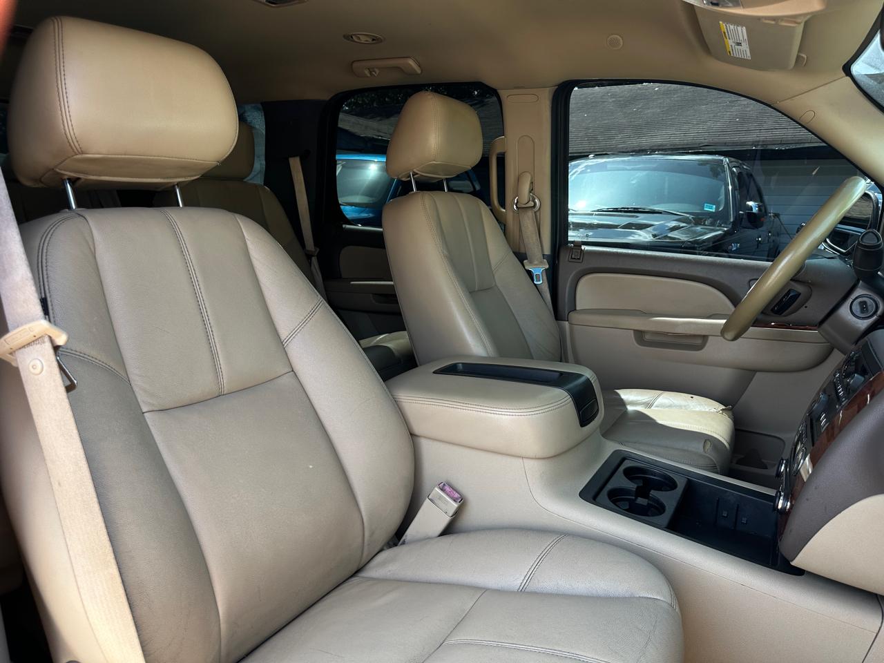 Chevrolet Tahoe 2WD 4dr 1500 LT 2012