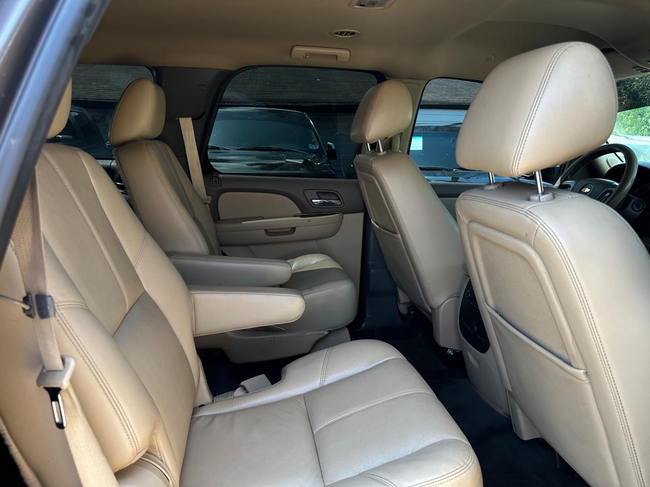 Chevrolet Tahoe 2WD 4dr 1500 LT 2012