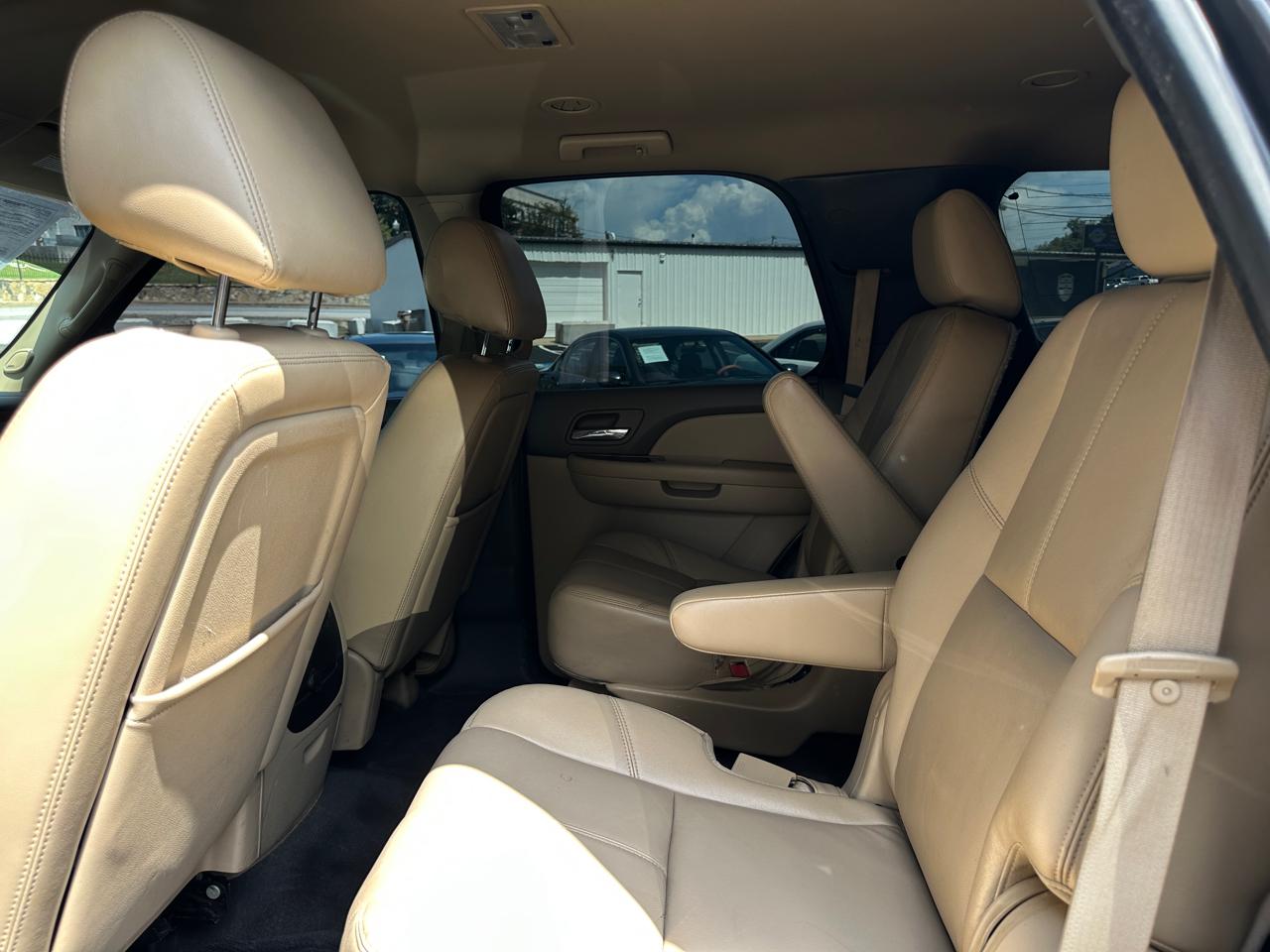 Chevrolet Tahoe 2WD 4dr 1500 LT 2012