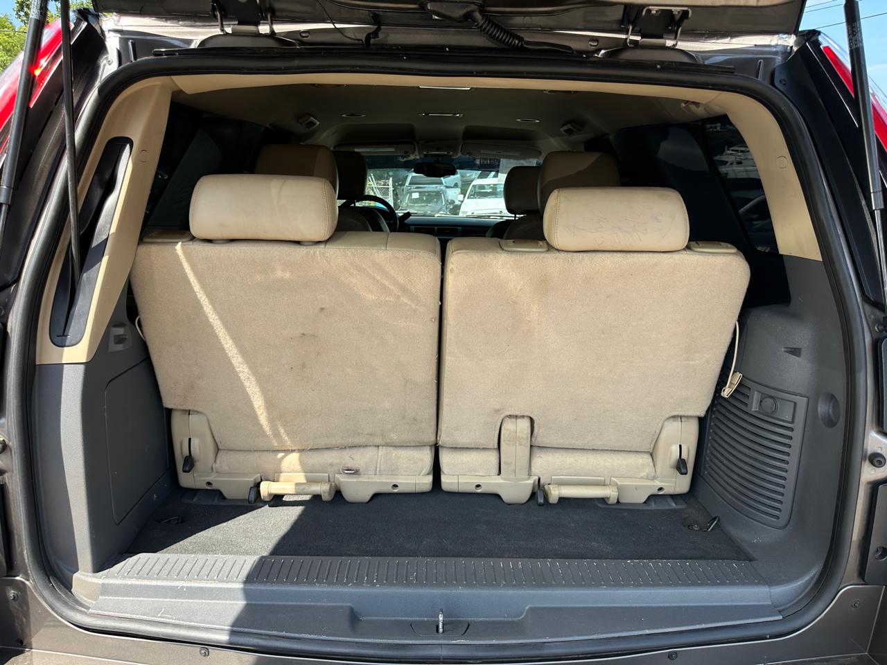 Chevrolet Tahoe 2WD 4dr 1500 LT 2012
