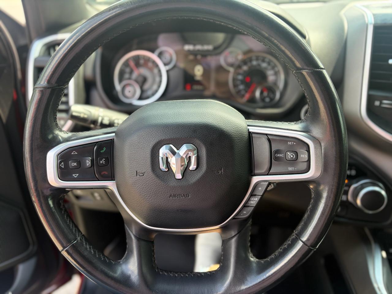 RAM 1500 Big Horn/Lone Star 4x4 Crew Cab 5'7" Box 2019