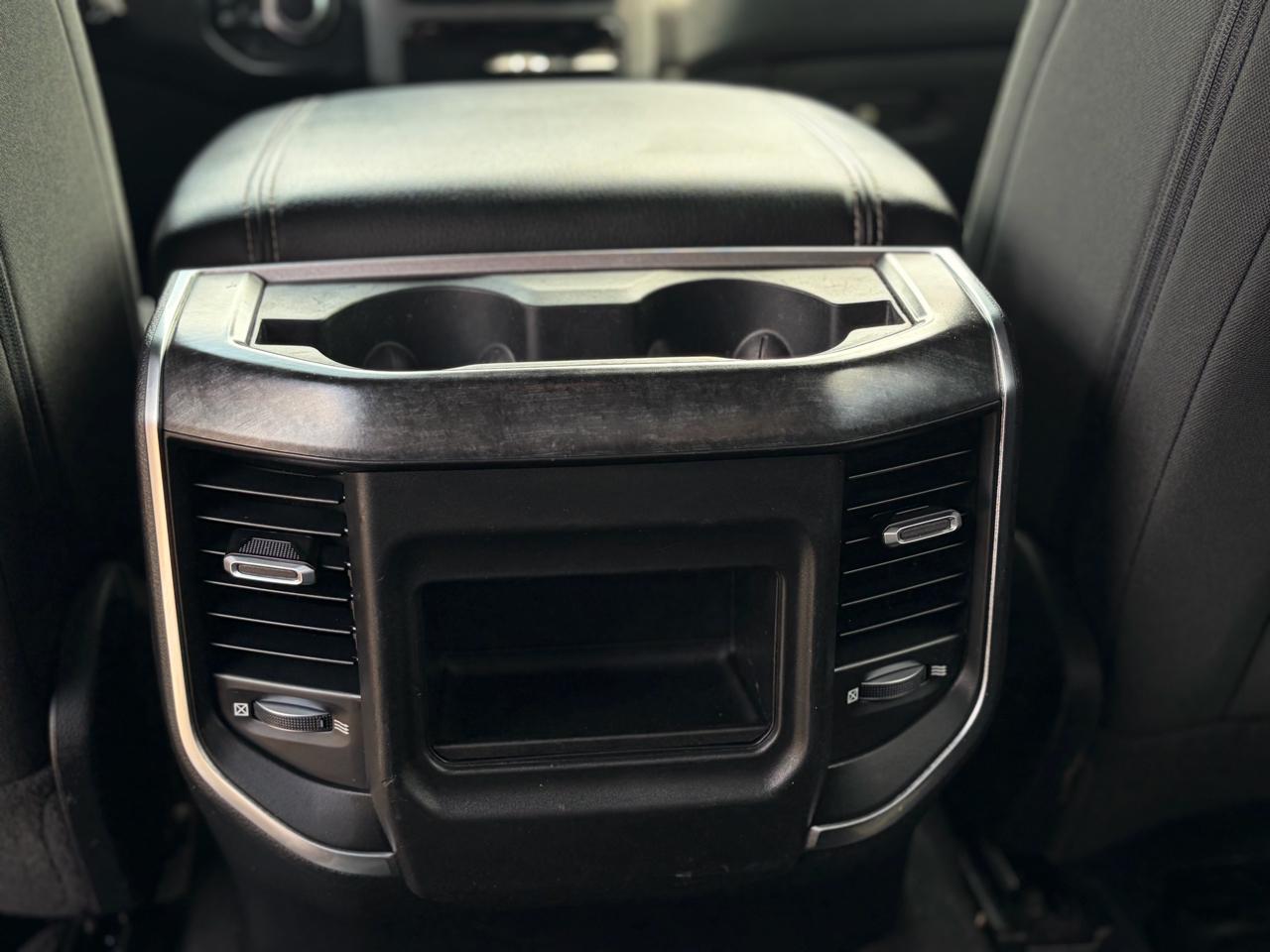 RAM 1500 Big Horn/Lone Star 4x4 Crew Cab 5'7" Box 2019