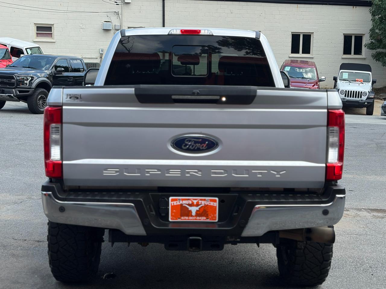 Ford Super Duty F-250 SRW King Ranch 4WD Crew Cab 8' Box 2017