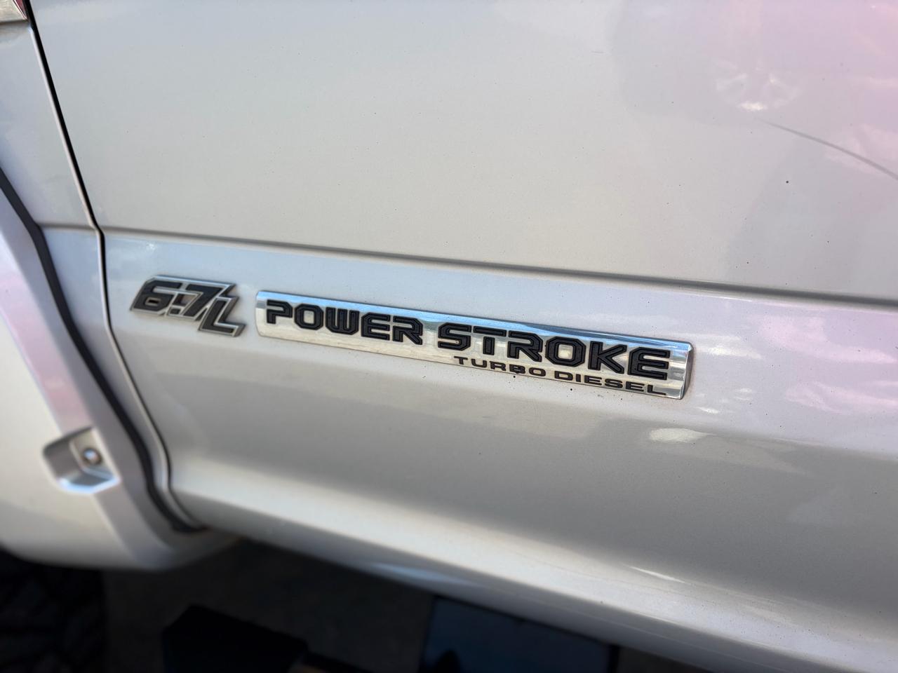 Ford Super Duty F-250 SRW King Ranch 4WD Crew Cab 8' Box 2017
