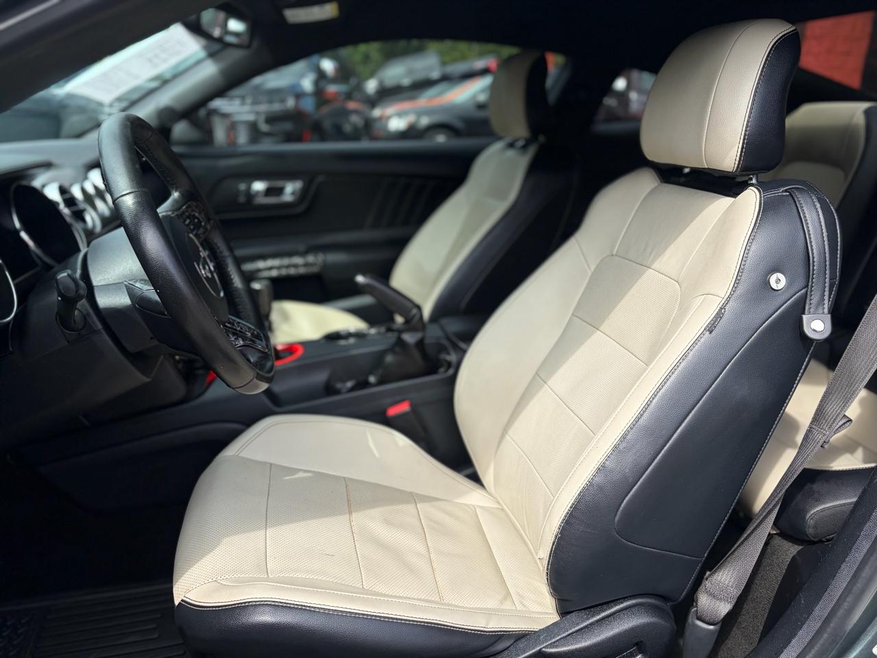 Ford Mustang 2dr Fastback EcoBoost 2015