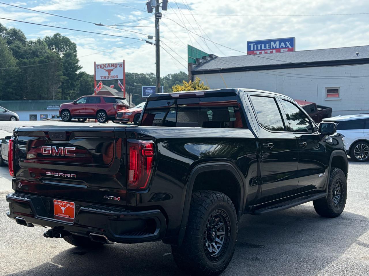 GMC Sierra 1500 4WD Crew Cab 147" AT4 2021