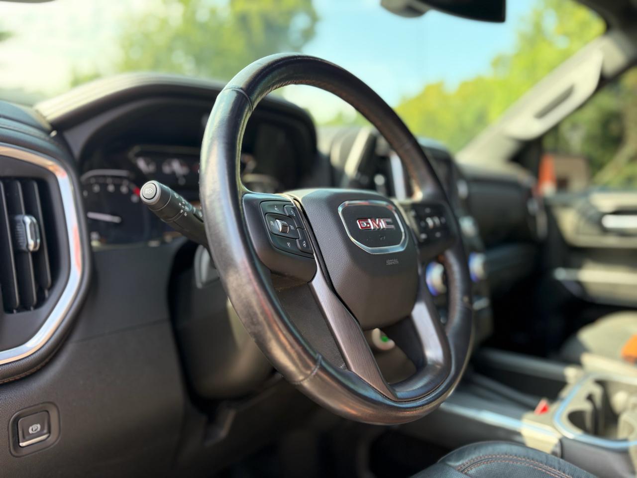 GMC Sierra 1500 4WD Crew Cab 147" AT4 2021
