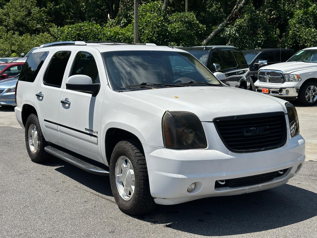 GMC Yukon Denali 2WD 4dr 2009