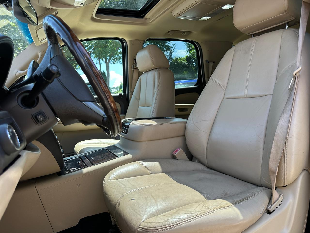 GMC Yukon Denali 2WD 4dr 2009