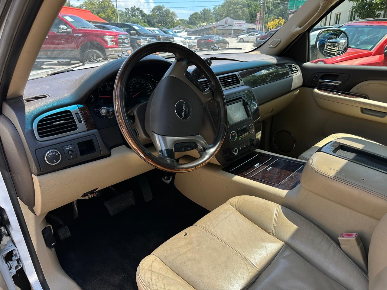 GMC Yukon Denali 2WD 4dr 2009