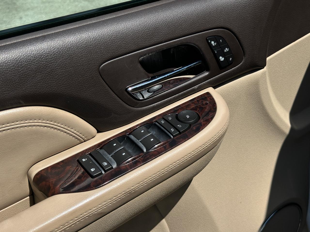 GMC Yukon Denali 2WD 4dr 2009