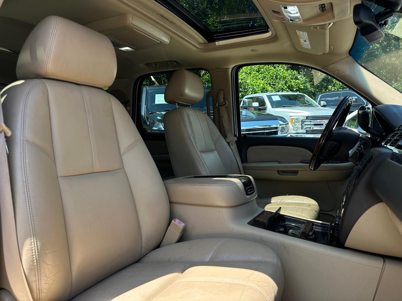 GMC Yukon Denali 2WD 4dr 2009