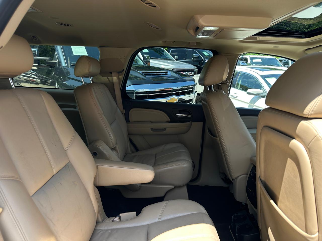 GMC Yukon Denali 2WD 4dr 2009