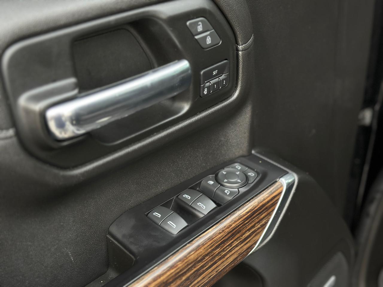 Chevrolet Silverado 1500 4WD Crew Cab 147" High Country 2019