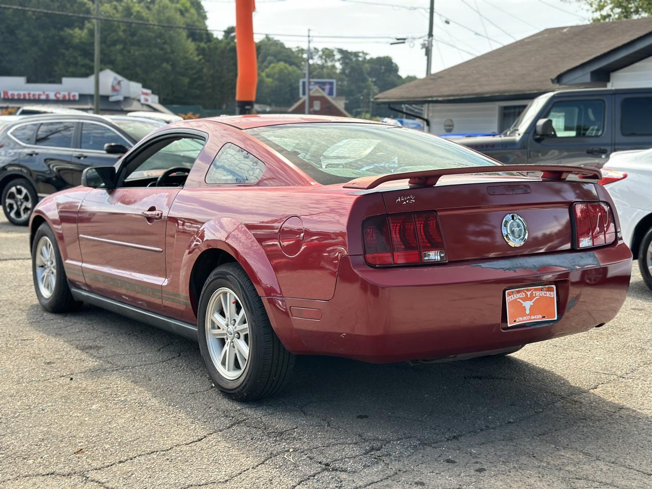 Ford Mustang 2dr Cpe Standard 2006